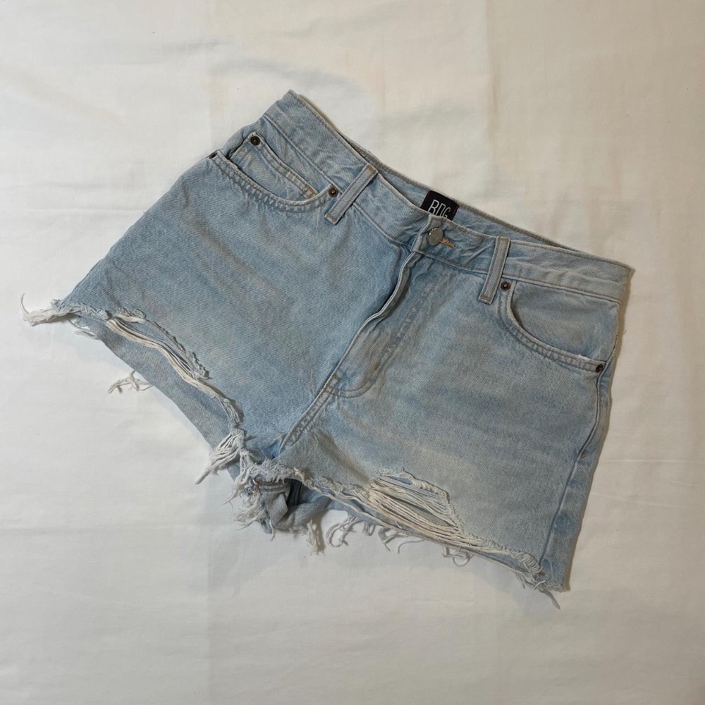 URBAN OUTFITTERS (BDG) DENIM SHORTS